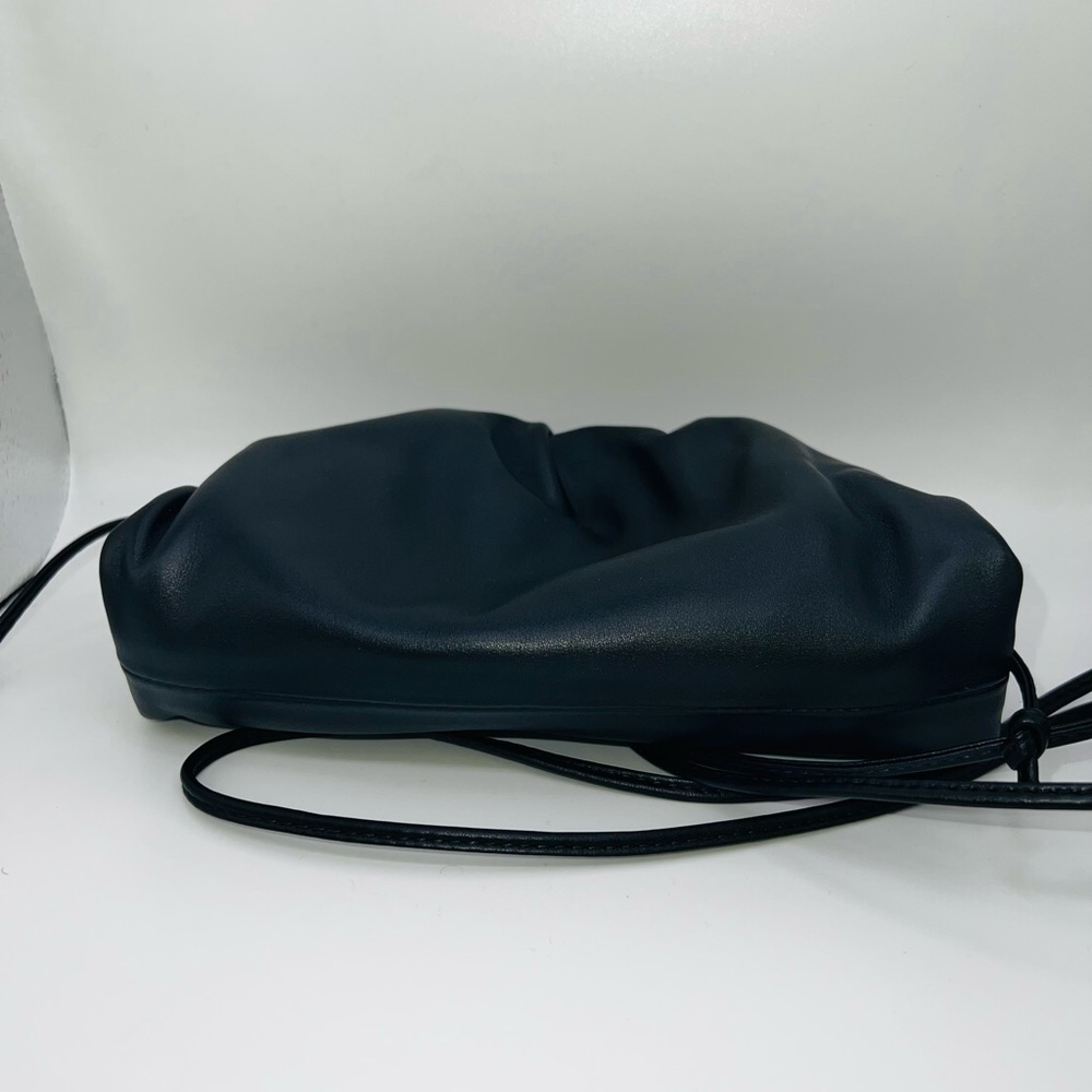 Sold-Bottega Veneta Mini Pouch - Picture 4 of 7